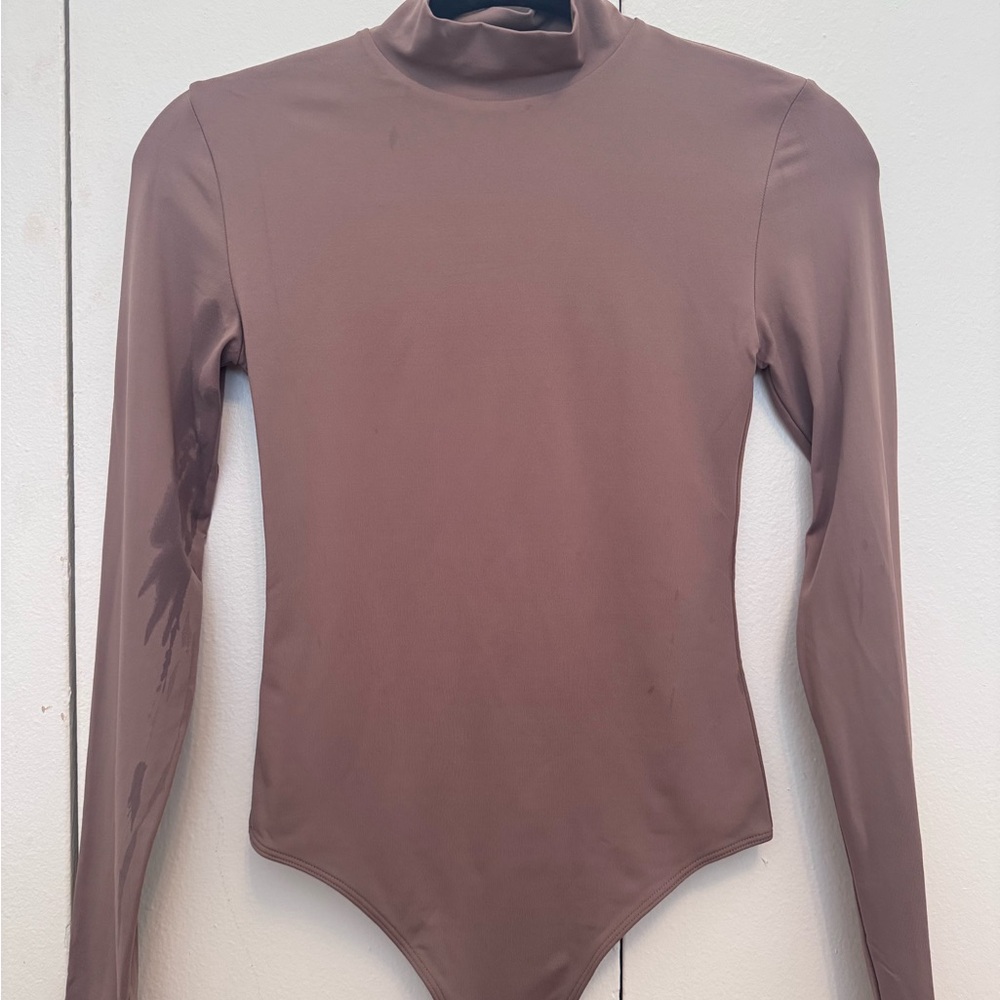 Babaton Contour Mockneck Longsleeve Bodysuit